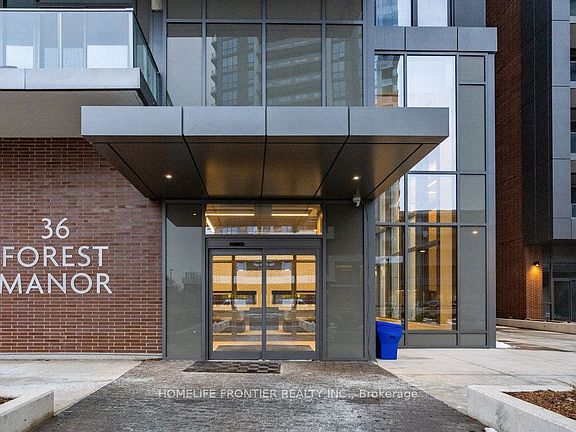 4th image of 36 Manor Rd E #713