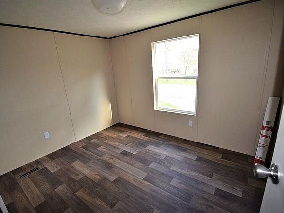 4th image of 1015 Welch Ln #I
