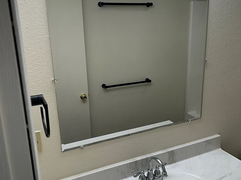 6888 Boston Dr — Photo 7
