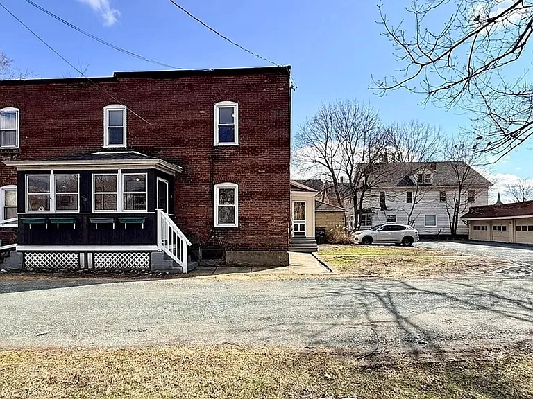 5-6 Monteleone Pl — Photo 16
