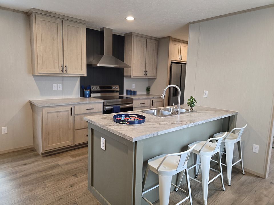 1st image of 53 S East Dr #53