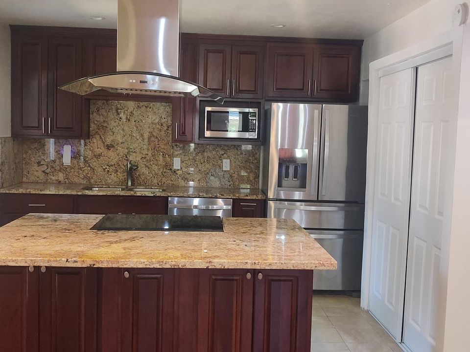 1st image of 125 Connemara Way APT 1
