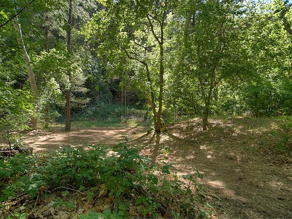 4th image of 135 N Junipine Circle