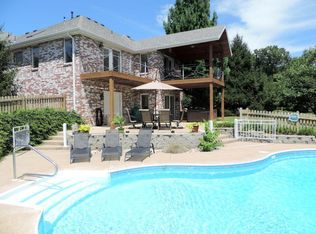 985 S Firefly Rd, Nixa, MO 65714