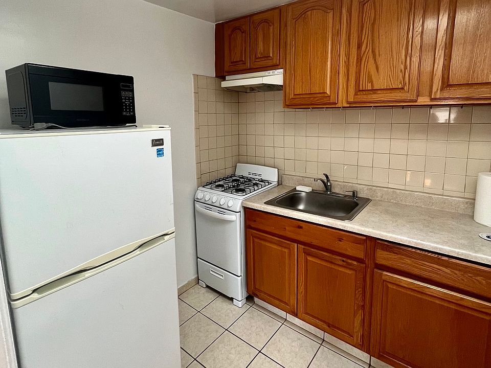 2nd image of 23-19 21st St Floor 2