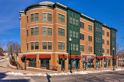 5th image of 2101 N Monroe St APT 203