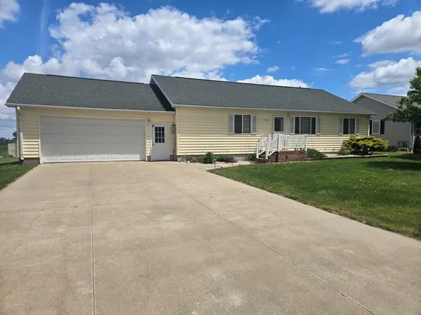 113 6th St SE, Badger, IA 50516