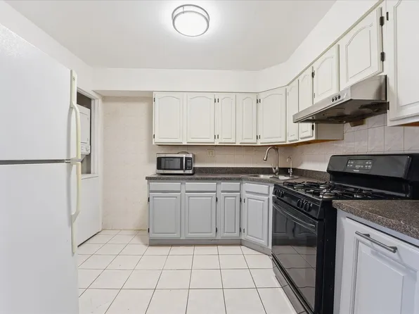 41 Alan Terrace image 11 of 16