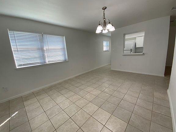 5th image of 522 Summit Ridge Dr