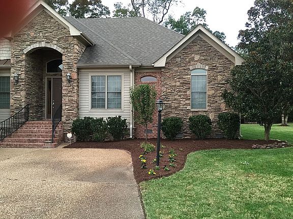 5th image of 303 Tindalls Ct