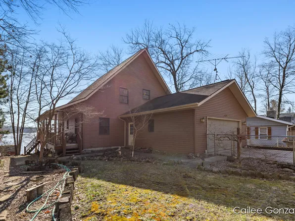 4328 N White Rd, Pierson, MI 49339