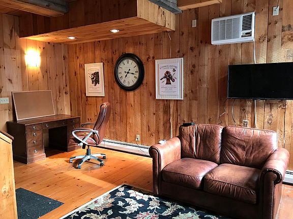 First floor Living/TV room. Direct TV and Satellite internet.