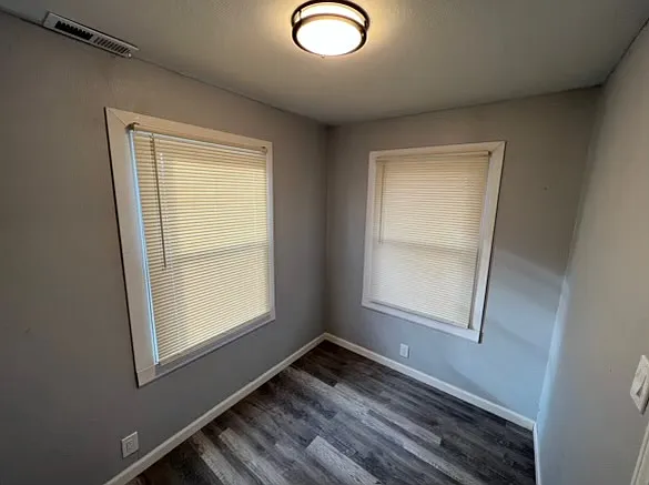 808 S Mulberry St — Photo 5