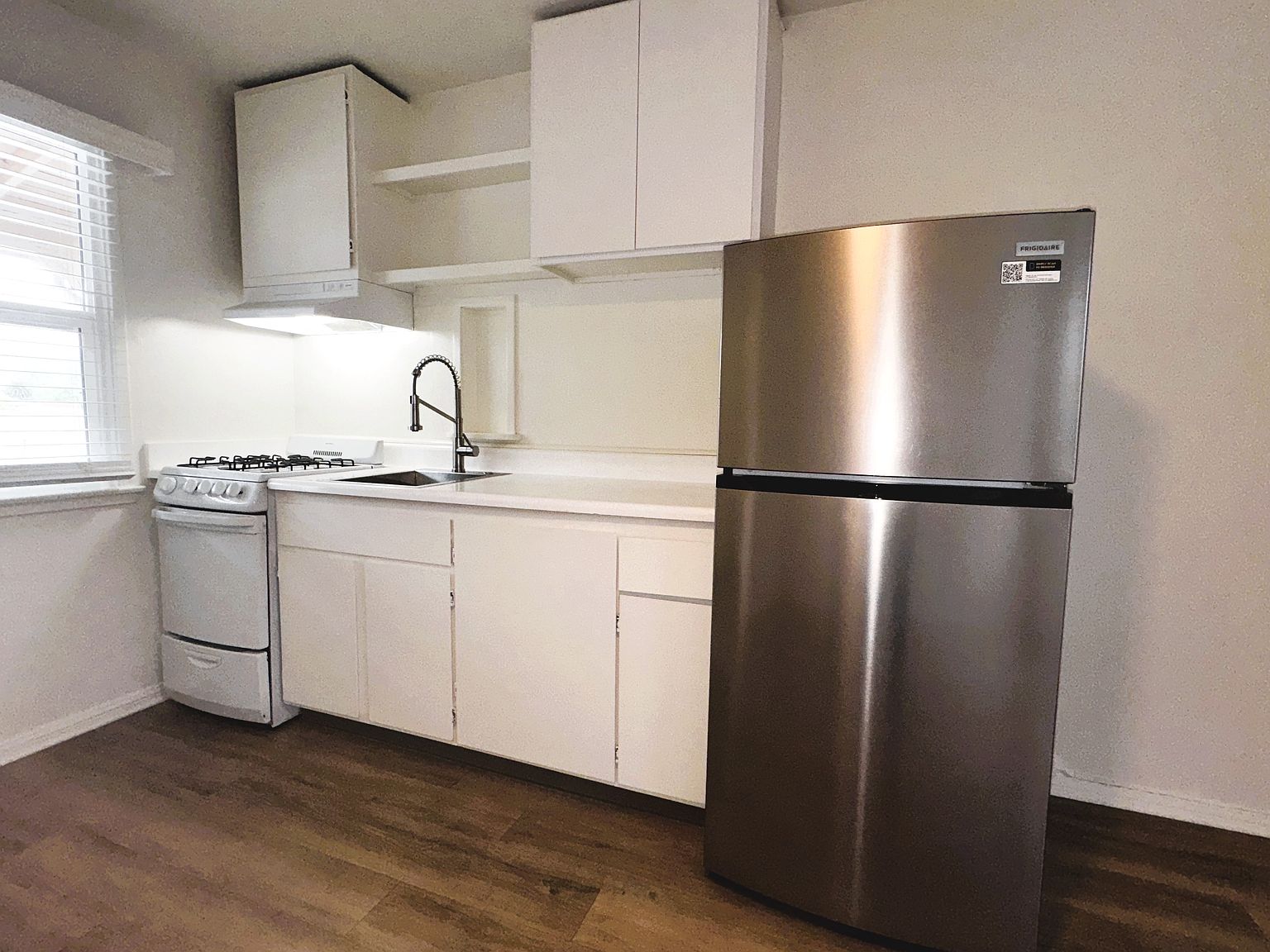 2945 De La Vina St APT 8, Santa Barbara, CA 93105 | Zillow