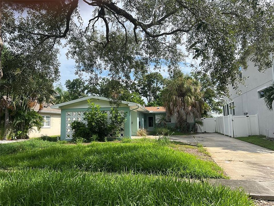 1st image of 113 HURON AVENUE
