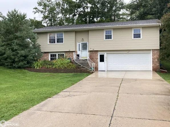 544 S Main St, Carroll, IA 51401