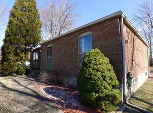 3707 Longview Rd, Jeffersontown, KY 40299