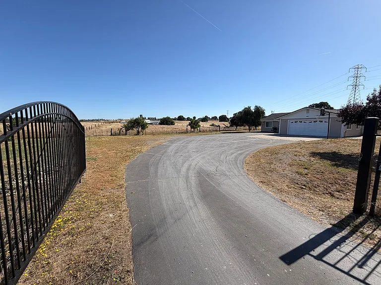9191 Johnson Trl — Photo 2