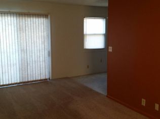2811 Warford St APT 6, Perry, IA 50220