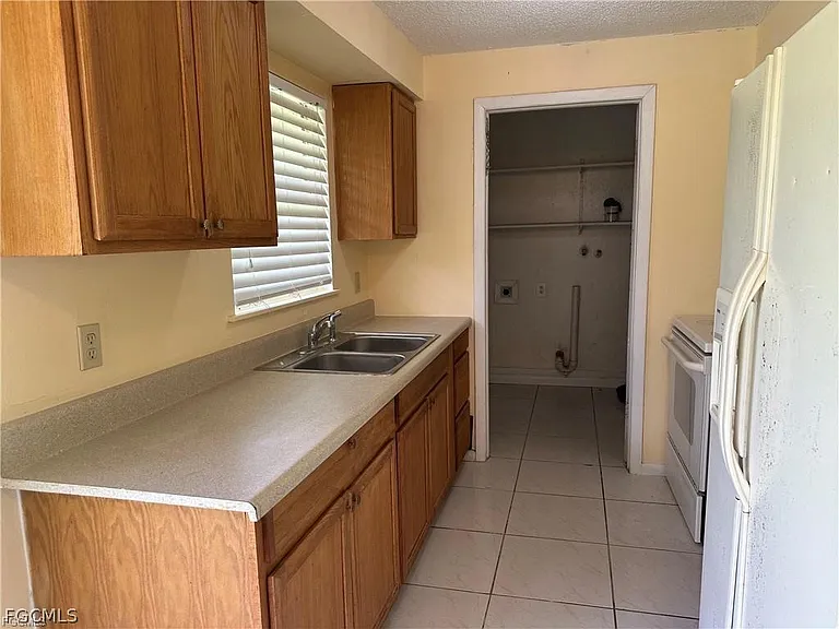 8 Roanoke Dr — Photo 5