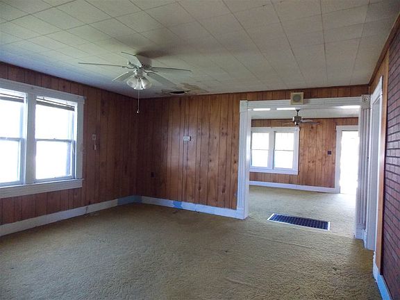 2nd image of 602 W Grissom Ave