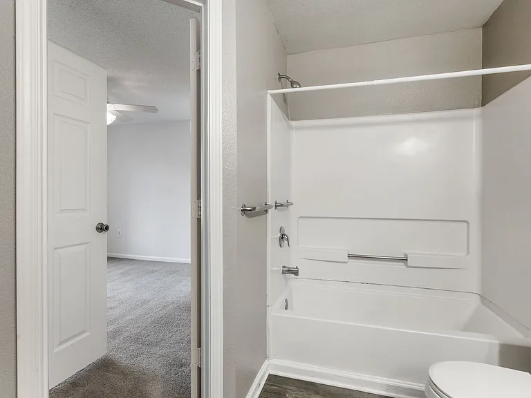 Palm Club Apartment Homes — Photo 23