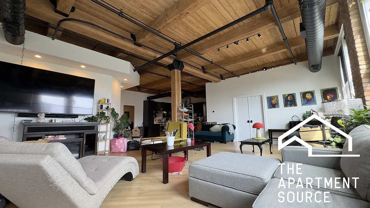 Building Photo - 411 S Sangamon St #6A