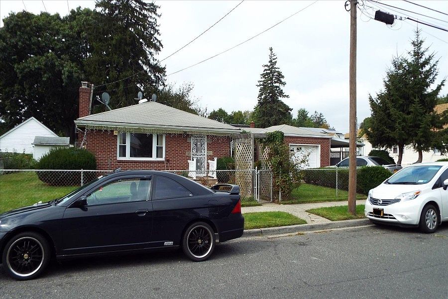 1st image of 250 Fenimore Ave