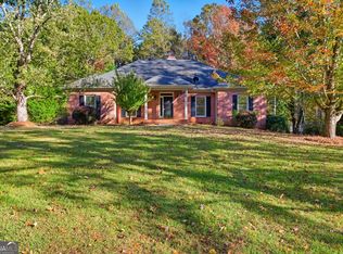126 Carolina Dr, Toccoa, GA 30577
