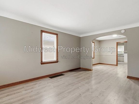 3rd image of 249 S Hartnett Ave