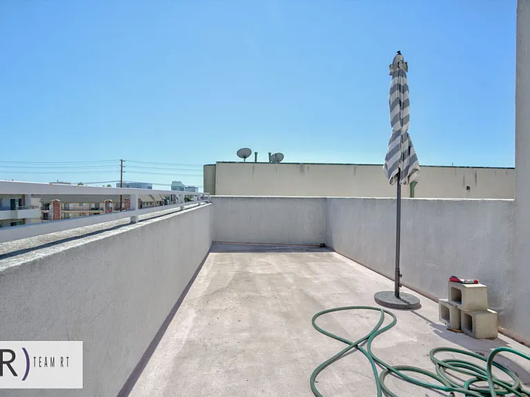 1737 Colby Ave #201 — Photo 7