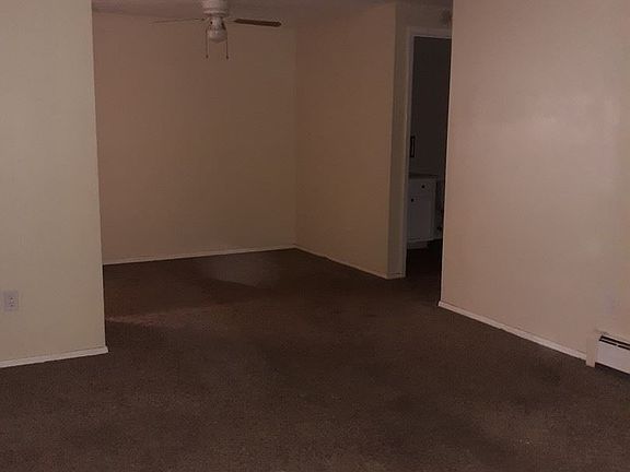 3rd image of 1049 Tower Blvd APT D