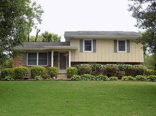 7214 Fairbanks Rd, Hixson, TN 37343