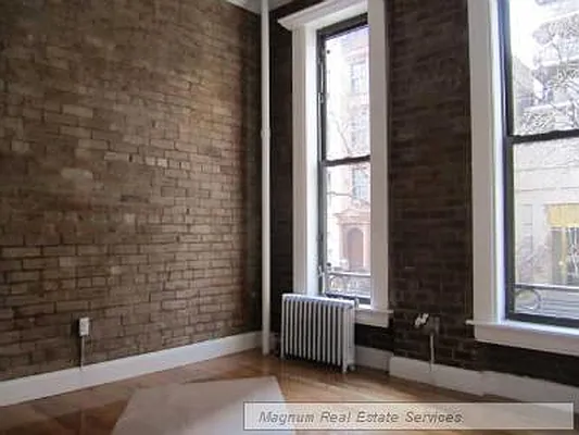 Rented by Magnum Realty Holdings, LLC | media 24