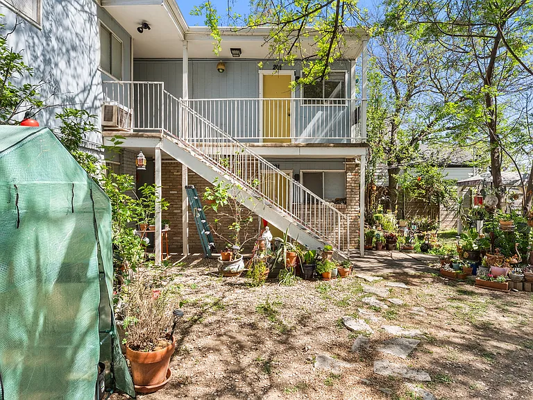 515 Krebs Ln #201 — Photo 13