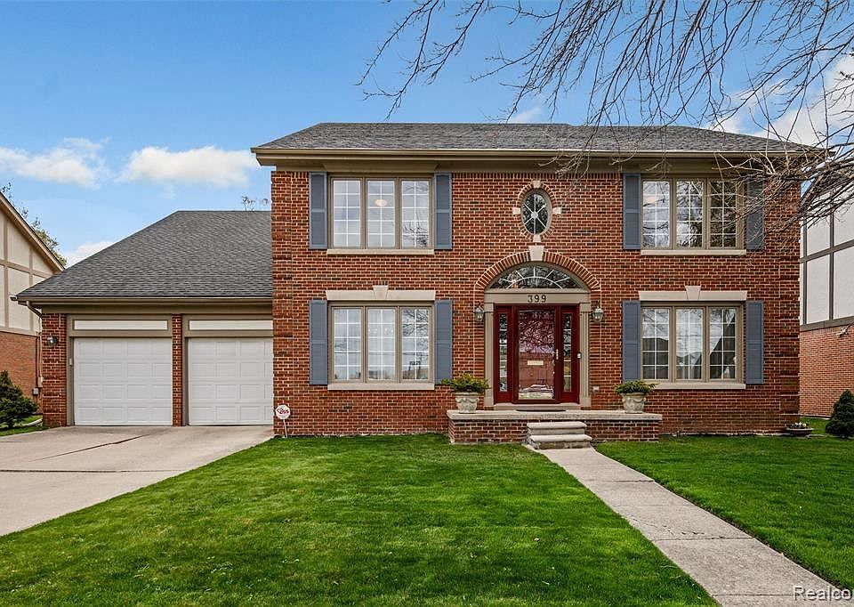 1st image of 399 Parkview Dr