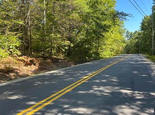 8 Lake House Rd, Naples, ME 04055