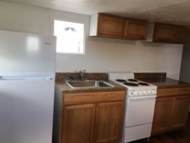 654 W College Ave #3 — Photo 9