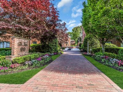 99 S Park #308, Rockville Centre, NY, 11570