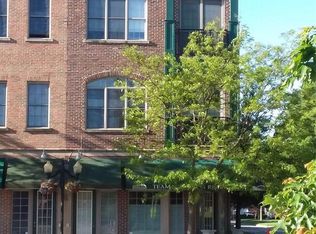 537 W Main St #1, Brighton, MI 48116