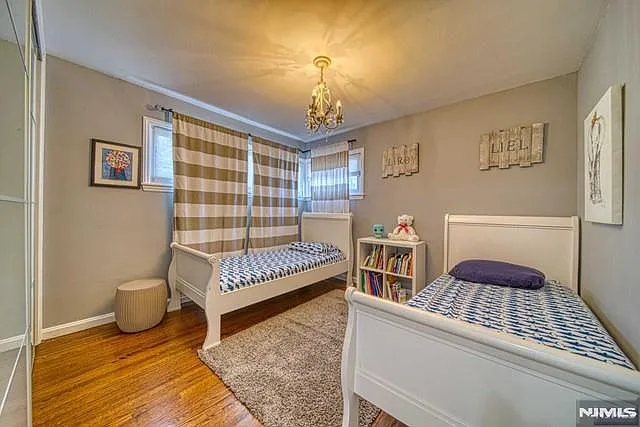 66 Short Pl — Photo 11