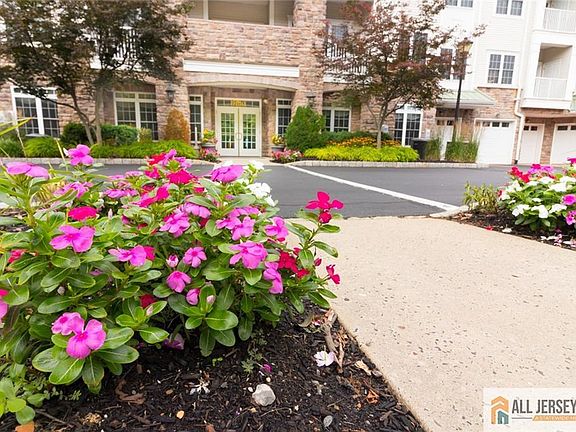 4th image of 9213 Falston Cir