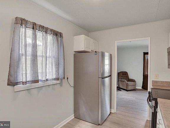 5th image of 3953 Chestnut St