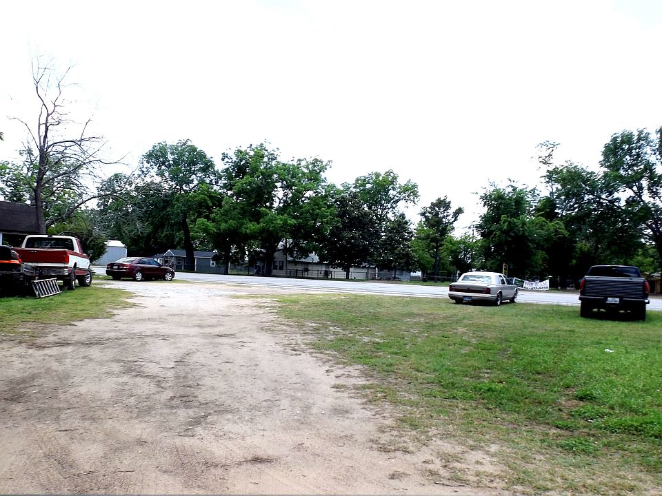 1st image of 1728 Highway 71 S