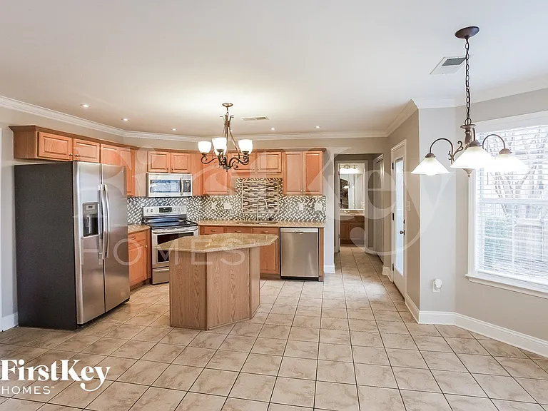 10258 Spruce Grove Ln — Photo 5