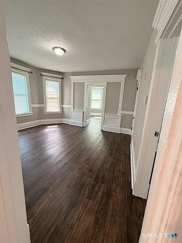 370 Maple Ave Photo 1
