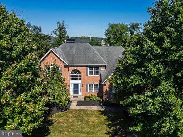 19 Cameron Ct, Exton, PA 19341