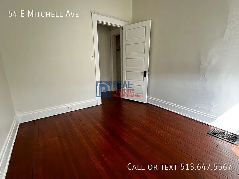 54 E Mitchell Ave — Photo 10