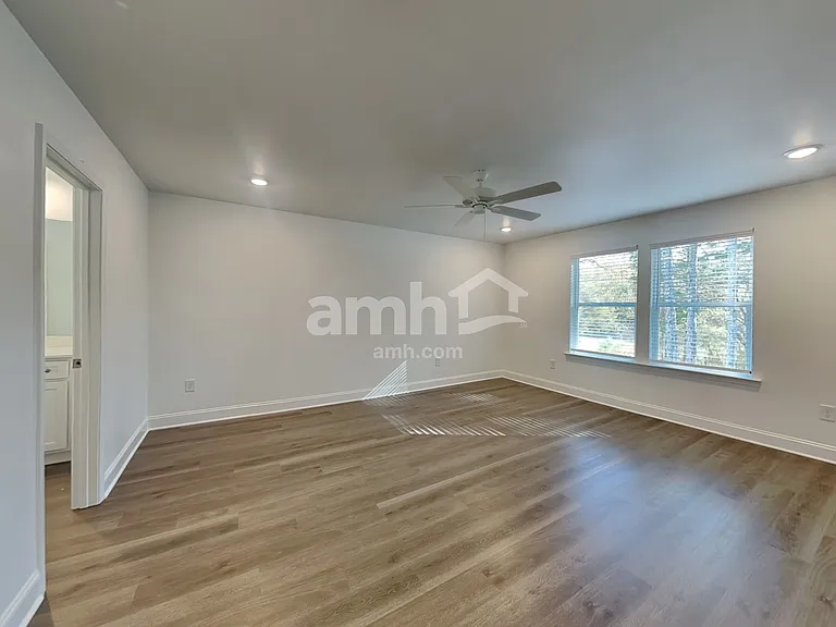 1499 Aquamarine Dr — Photo 10