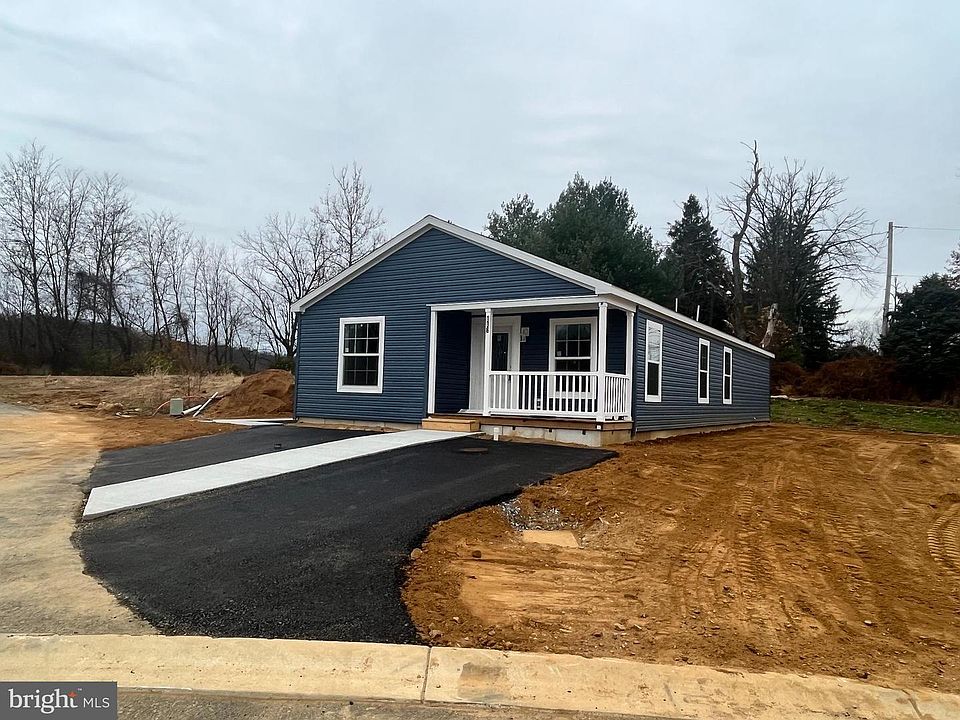 1st image of 136 Minch Rd